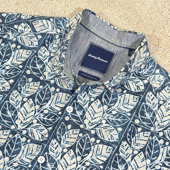 Tommy Bahama Other - Tommy Bahama Shirt Mens Medium Silk Cotton Island Modern Fit Leaf Print Camp